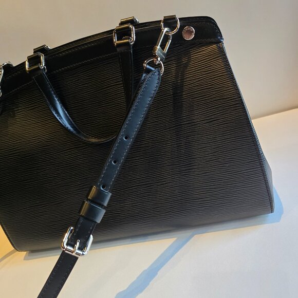 LOUIS VUITTON Louis Vuitton Black Epi Leather Brea MM Bag - Picture 6 of 16